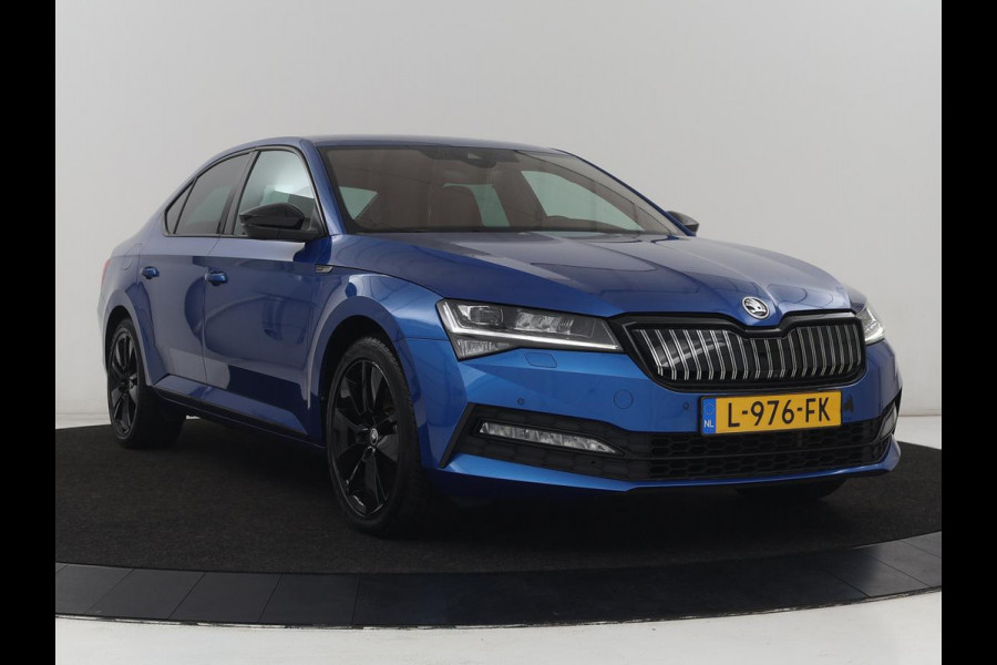 Škoda Superb 1.4 TSI iV Sportline | 360 Camera | Adaptive cruise | Trekhaak | Achterbankverwarming | Canton Sound | Matrix LED | Alcantara | Stoelverwarming | Carplay | Navigatie | PHEV | Plug In