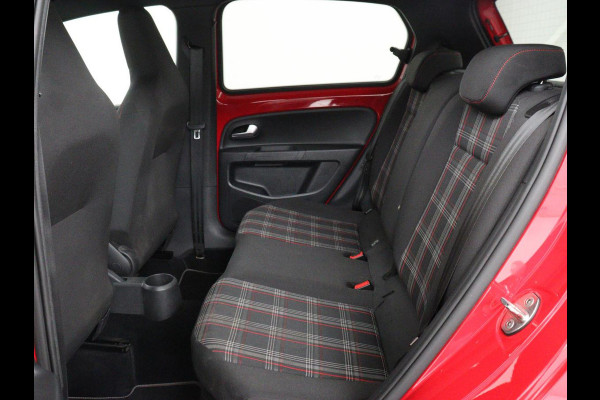 Volkswagen up! 1.0 TSI GTI | Stoelverwarming | Beats Audio | Climate control | DAB | Cruise control | Bluetooth | Parkeerhulp | Getint glas