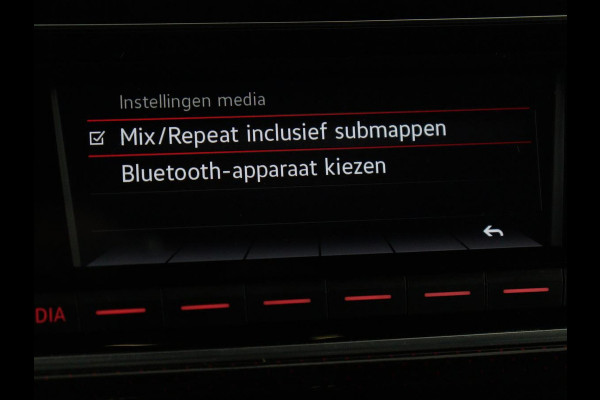 Volkswagen up! 1.0 TSI GTI | Stoelverwarming | Beats Audio | Climate control | DAB | Cruise control | Bluetooth | Parkeerhulp | Getint glas