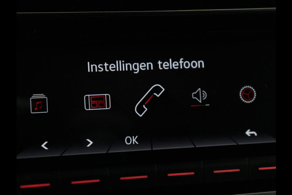 Volkswagen up! 1.0 TSI GTI | Stoelverwarming | Beats Audio | Climate control | DAB | Cruise control | Bluetooth | Parkeerhulp | Getint glas