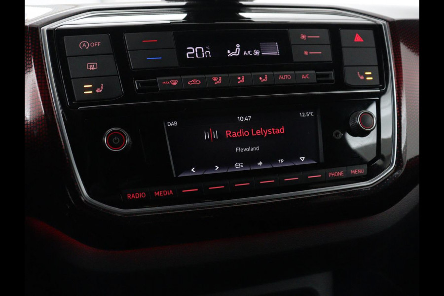Volkswagen up! 1.0 TSI GTI | Stoelverwarming | Beats Audio | Climate control | DAB | Cruise control | Bluetooth | Parkeerhulp | Getint glas