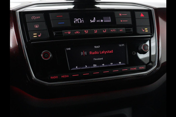Volkswagen up! 1.0 TSI GTI | Stoelverwarming | Beats Audio | Climate control | DAB | Cruise control | Bluetooth | Parkeerhulp | Getint glas