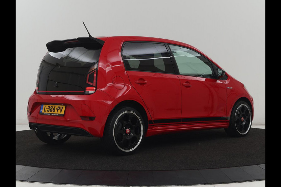 Volkswagen up! 1.0 TSI GTI | Stoelverwarming | Beats Audio | Climate control | DAB | Cruise control | Bluetooth | Parkeerhulp | Getint glas