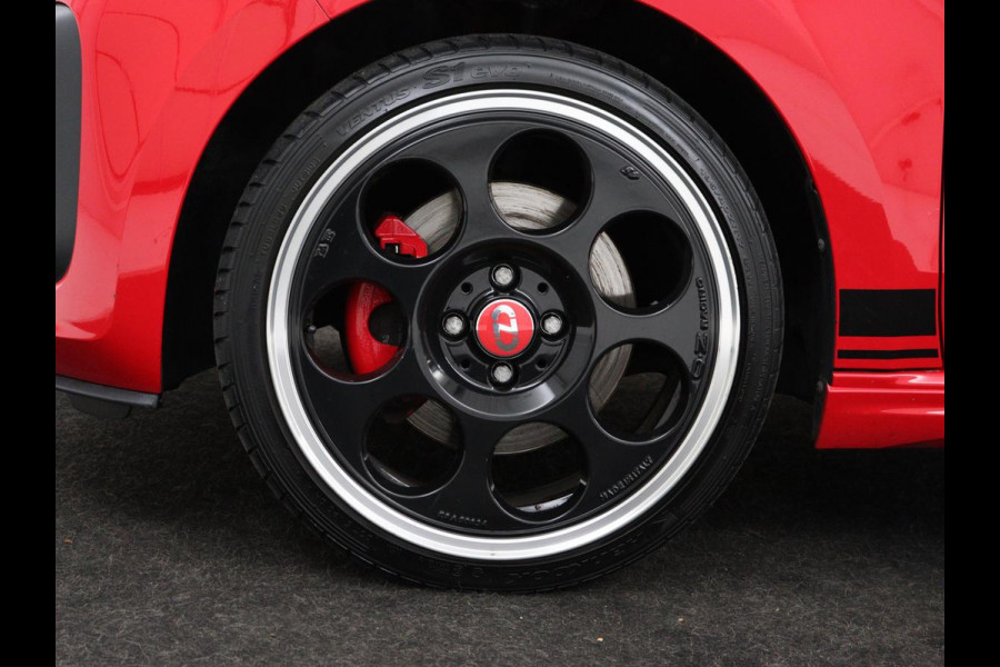 Volkswagen up! 1.0 TSI GTI | Stoelverwarming | Beats Audio | Climate control | DAB | Cruise control | Bluetooth | Parkeerhulp | Getint glas