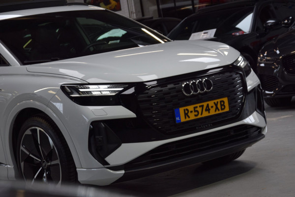 Audi Q4 e-tron 40 S edition 77 kWh Panoramadak|Navi|Head-UP|Sonos|21 Inch|RS-Seats|ACC|16500km!!!