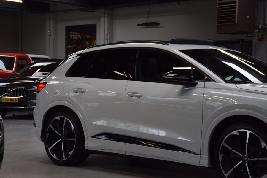 Audi Q4 e-tron 40 S edition 77 kWh Panoramadak|Navi|Head-UP|Sonos|21 Inch|RS-Seats|ACC|16500km!!!