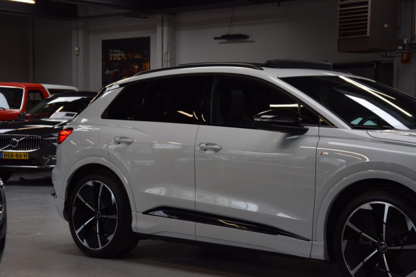 Audi Q4 e-tron 40 S edition 77 kWh Panoramadak|Navi|Head-UP|Sonos|21 Inch|RS-Seats|ACC|16500km!!!