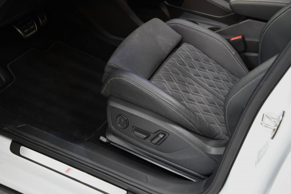 Audi Q4 e-tron 40 S edition 77 kWh Panoramadak|Navi|Head-UP|Sonos|21 Inch|RS-Seats|ACC|16500km!!!