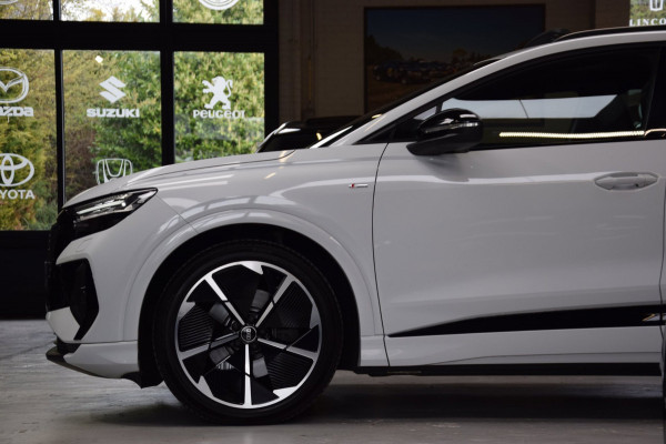 Audi Q4 e-tron 40 S edition 77 kWh Panoramadak|Navi|Head-UP|Sonos|21 Inch|RS-Seats|ACC|16500km!!!