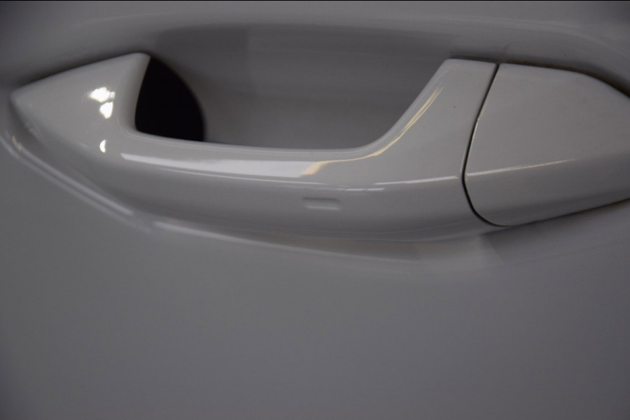 Audi Q4 e-tron 40 S edition 77 kWh Panoramadak|Navi|Head-UP|Sonos|21 Inch|RS-Seats|ACC|16500km!!!