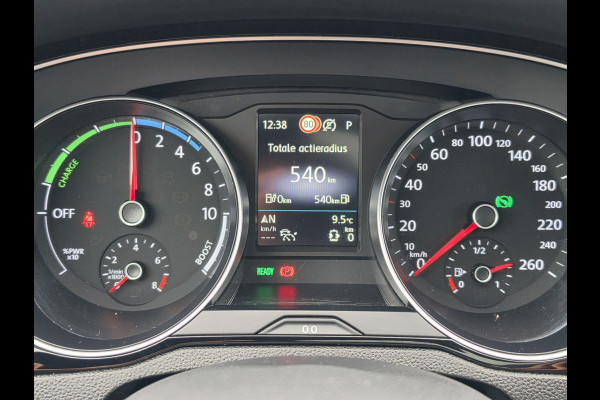 Volkswagen Passat Variant 1.4 TSI PHEV GTE Business Pano Massage Stoel Acc