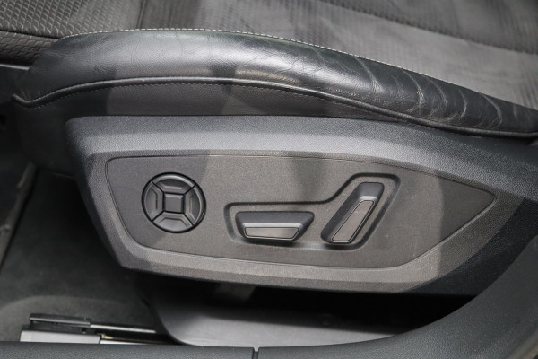 Audi A6 Avant 55 TFSI e Quattro 367 PK Competition, Panoramadak, Tour-Pakket, Camera