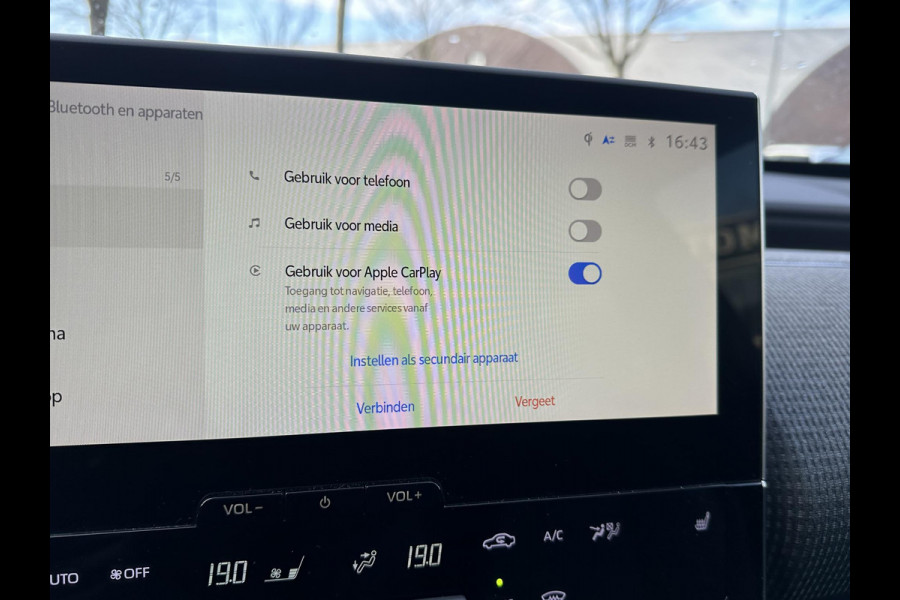 Toyota Bz4x Dynamic 71 kWh VAN: 35.900,- VOOR: 32.877,- UW LENTEVOORDEEL: 3.023,-| LEKKER COMPLEET EN RIJKLAAR GEPRIJSD incl. 10 jr. TOYOTA GARANTIE