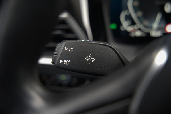 BMW 3 Serie Touring 320e xDrive Business Edition Plus Sport | Laser Led | Vol Leer | Stuurverwarming | Stoelverwarming | Keyless | Head-Up Display | Apple Carplay | Navigatie |