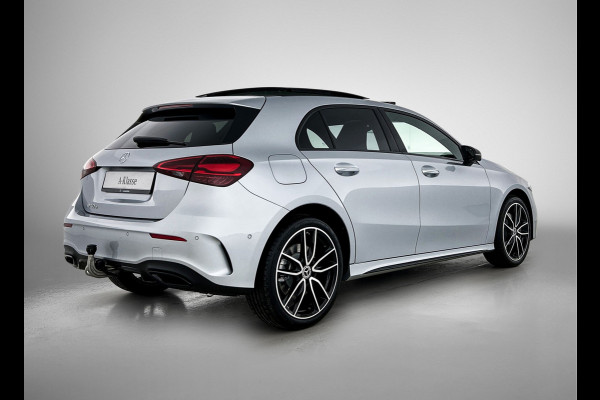 Mercedes-Benz A-Klasse 250 e Business Solution AMG | AMG Line Plus pakket | Trekhaak | 360° camera | Head-up display | Panoramaschuifdak | MULTIBEAM LED | Smartphone-integratie | 19 inch AMG velgen |