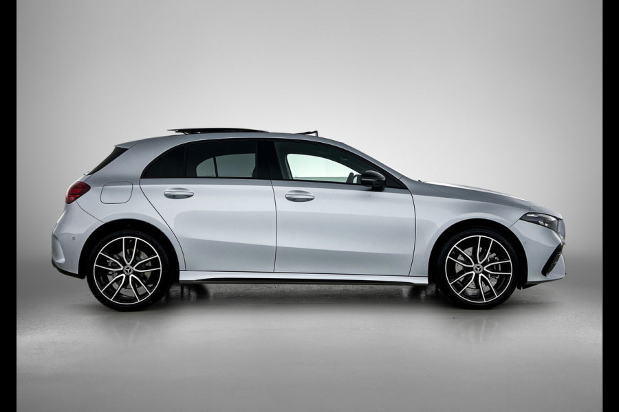 Mercedes-Benz A-Klasse 250 e Business Solution AMG | AMG Line Plus pakket | Trekhaak | 360° camera | Head-up display | Panoramaschuifdak | MULTIBEAM LED | Smartphone-integratie | 19 inch AMG velgen |