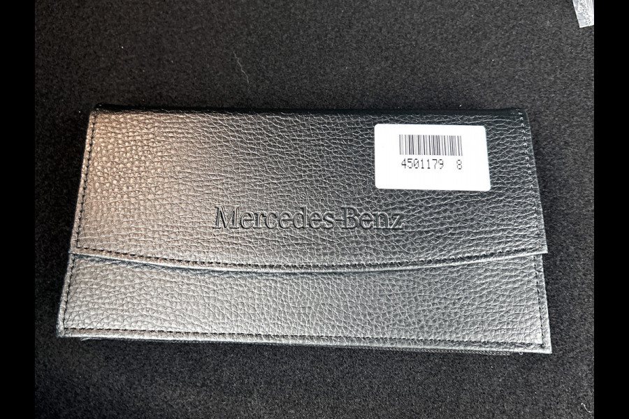 Mercedes-Benz A-Klasse 250 e Business Solution AMG | AMG Line Plus pakket | Trekhaak | 360° camera | Head-up display | Panoramaschuifdak | MULTIBEAM LED | Smartphone-integratie | 19 inch AMG velgen |