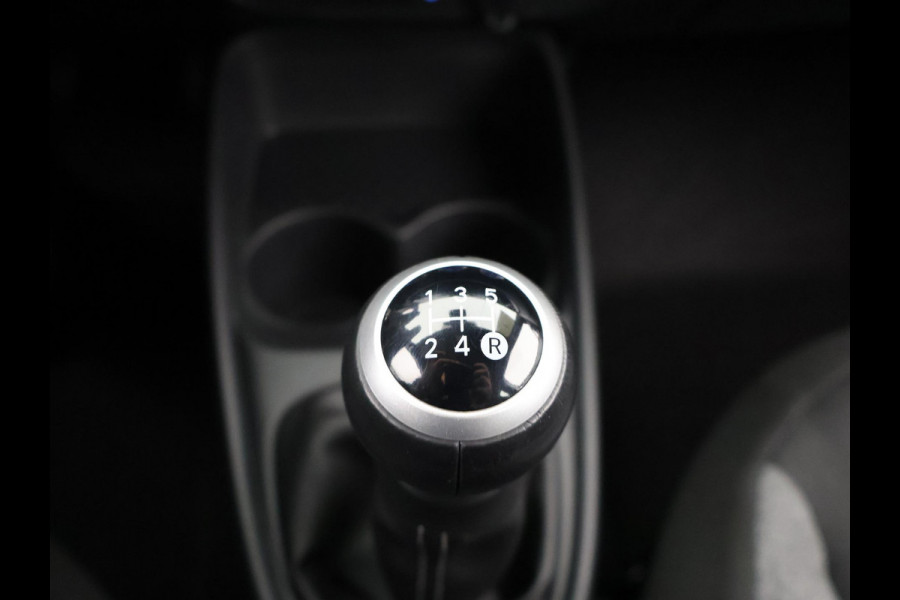 Toyota Aygo X 1.0 VVT-i MT Play