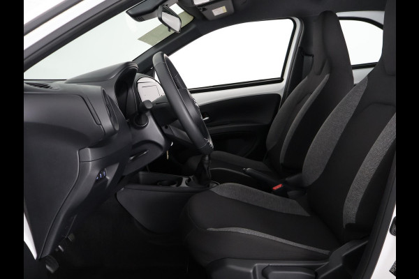 Toyota Aygo X 1.0 VVT-i MT Play