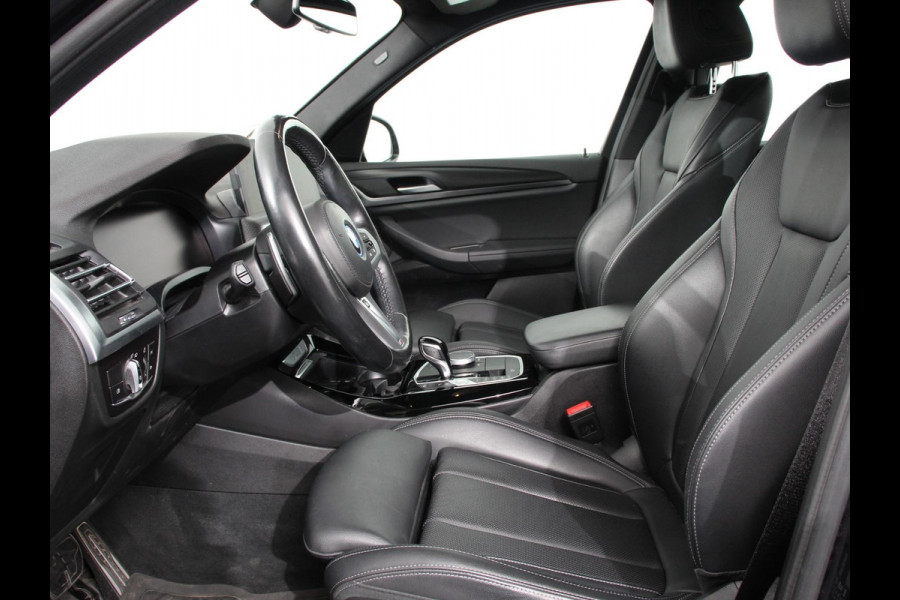 BMW X3 xDrive30e 292pk M-Sport Executive PHEV | Camera | Electrische achterklep | Navigatie | Apple Carplay/Android Auto | Dab | Parkeer sensoren