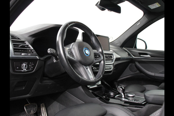 BMW X3 xDrive30e 292pk M-Sport Executive PHEV | Camera | Electrische achterklep | Navigatie | Apple Carplay/Android Auto | Dab | Parkeer sensoren