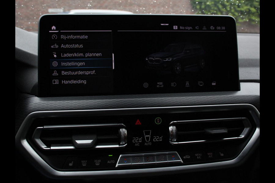 BMW X3 xDrive30e 292pk M-Sport Executive PHEV | Camera | Electrische achterklep | Navigatie | Apple Carplay/Android Auto | Dab | Parkeer sensoren