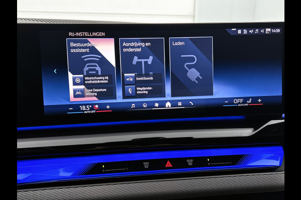 BMW i5 EDrive40 84 kWh M-sport(NL-auto, Harman/Kardon, SfeerV, Stoel V+ K, 360 Camera, Lane Assit, Active Cruise, Etc)