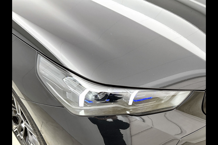 BMW i5 EDrive40 84 kWh M-sport(NL-auto, Harman/Kardon, SfeerV, Stoel V+ K, 360 Camera, Lane Assit, Active Cruise, Etc)