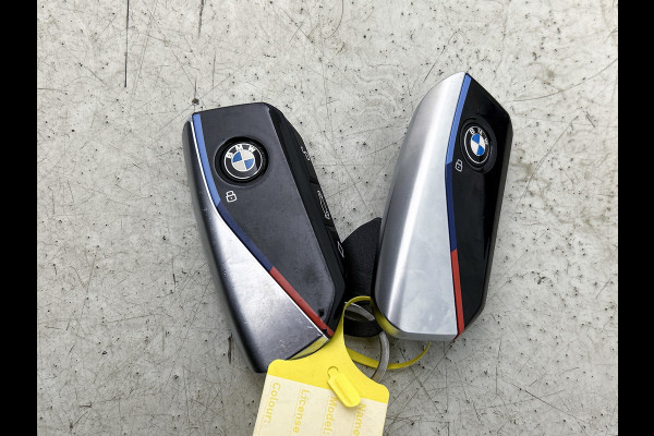 BMW i5 EDrive40 84 kWh M-sport(NL-auto, Harman/Kardon, SfeerV, Stoel V+ K, 360 Camera, Lane Assit, Active Cruise, Etc)