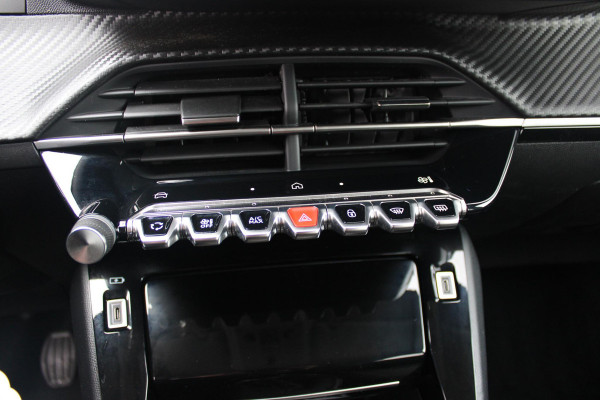 Peugeot 208 1.2 100PK ALLURE | CAMERA VOOR + ACHTER | PARKEERSENSOREN VOOR + ACHTER | DRAADLOZE APPLE CARPLAY/ANDROID AUTO | NAVIGATIE | DODEHOEK DETECTIE | CRUISE CONTROL | DAB+ RADIO | CLIMATE CONTROL | LED KOPLAMPEN |