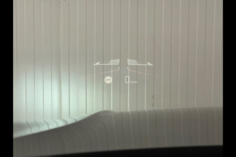 BMW 3 Serie Touring 330e xDrive | PANO | HUD | HARMAN KARDON | SHADOW LINE | TREKHAAK