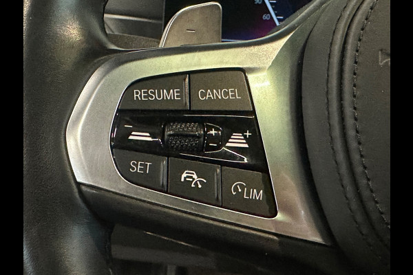 BMW 3 Serie Touring 330e xDrive | PANO | HUD | HARMAN KARDON | SHADOW LINE | TREKHAAK