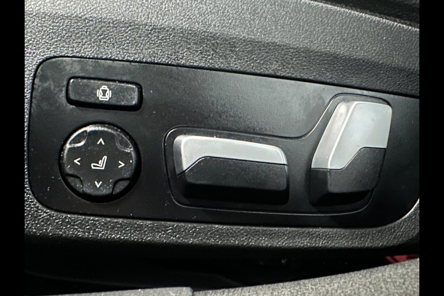 BMW 3 Serie Touring 330e xDrive | PANO | HUD | HARMAN KARDON | SHADOW LINE | TREKHAAK