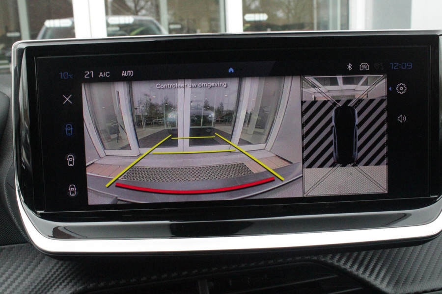 Peugeot 208 1.2 100PK ALLURE | CAMERA VOOR + ACHTER | PARKEERSENSOREN VOOR + ACHTER | DRAADLOZE APPLE CARPLAY/ANDROID AUTO | NAVIGATIE | DODEHOEK DETECTIE | CRUISE CONTROL | DAB+ RADIO | CLIMATE CONTROL | LED KOPLAMPEN |