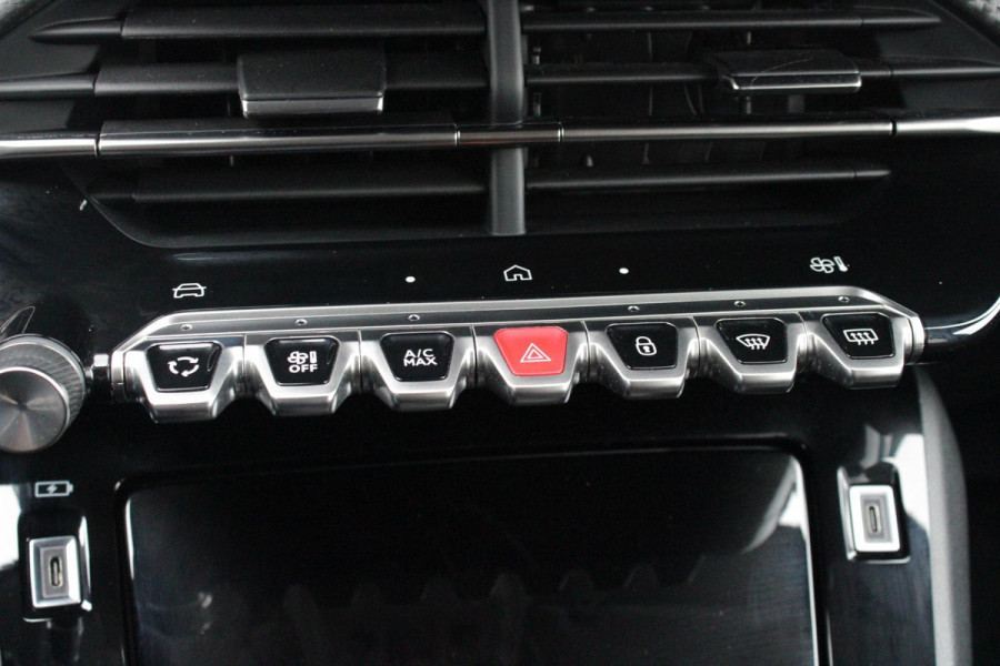 Peugeot 208 1.2 100PK ALLURE | CAMERA VOOR + ACHTER | PARKEERSENSOREN VOOR + ACHTER | DRAADLOZE APPLE CARPLAY/ANDROID AUTO | NAVIGATIE | DODEHOEK DETECTIE | CRUISE CONTROL | DAB+ RADIO | CLIMATE CONTROL | LED KOPLAMPEN |