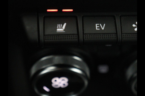 Renault Arkana 1.6 E-Tech Hybrid 145 R.S. Line | Panoramadak | Leder/Alcantara | Trekhaak | Stoelverwarming | Adaptive cruise | Camera | Carplay | Keyless | Park Assist | Full LED | Navigatie | Stuurverwarming