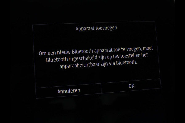 Renault Arkana 1.6 E-Tech Hybrid 145 R.S. Line | Panoramadak | Leder/Alcantara | Trekhaak | Stoelverwarming | Adaptive cruise | Camera | Carplay | Keyless | Park Assist | Full LED | Navigatie | Stuurverwarming