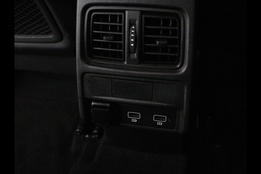 Renault Arkana 1.6 E-Tech Hybrid 145 R.S. Line | Panoramadak | Leder/Alcantara | Trekhaak | Stoelverwarming | Adaptive cruise | Camera | Carplay | Keyless | Park Assist | Full LED | Navigatie | Stuurverwarming