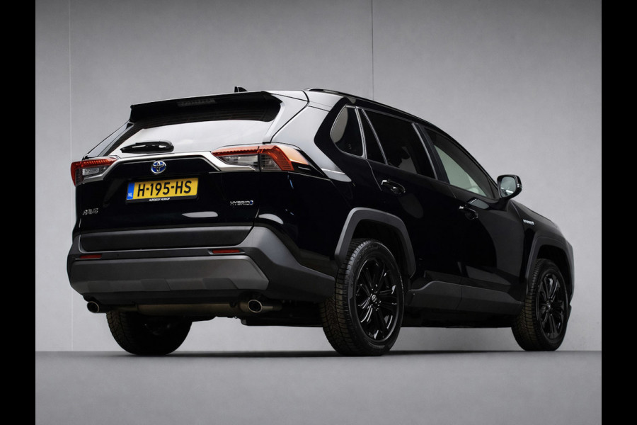 Toyota RAV4 2.5 Hybrid Sport (APPLE CARPLAY,NAVI,CAMERA,CLIMATE,CRUISE,GETINT,LED,SPORTSTOELEN,LM VELGEN,NETTE STAAT)