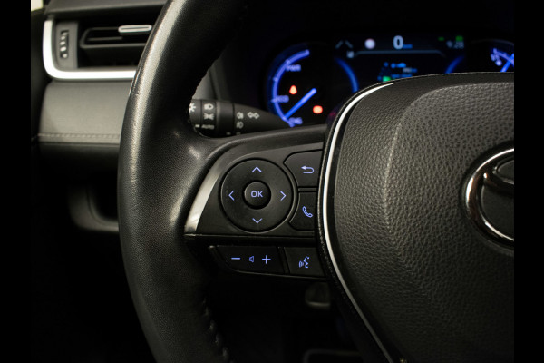 Toyota RAV4 2.5 Hybrid Sport (APPLE CARPLAY,NAVI,CAMERA,CLIMATE,CRUISE,GETINT,LED,SPORTSTOELEN,LM VELGEN,NETTE STAAT)