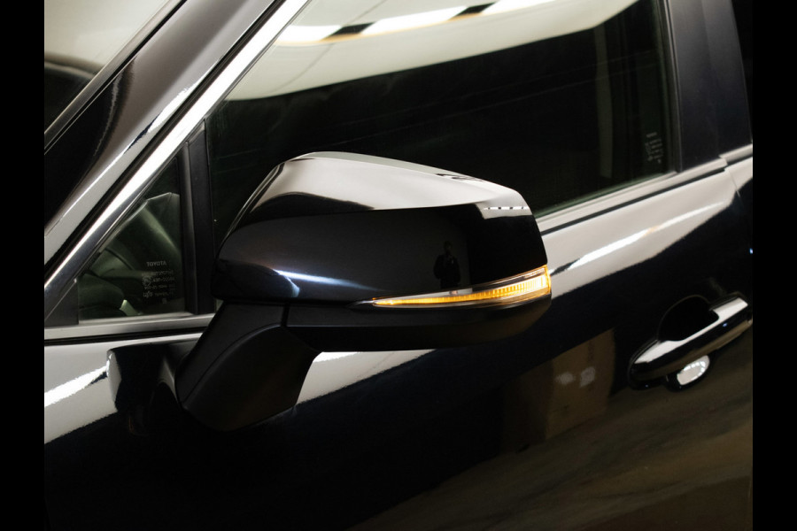 Toyota RAV4 2.5 Hybrid Sport (APPLE CARPLAY,NAVI,CAMERA,CLIMATE,CRUISE,GETINT,LED,SPORTSTOELEN,LM VELGEN,NETTE STAAT)