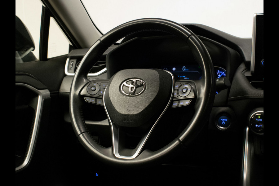 Toyota RAV4 2.5 Hybrid Sport (APPLE CARPLAY,NAVI,CAMERA,CLIMATE,CRUISE,GETINT,LED,SPORTSTOELEN,LM VELGEN,NETTE STAAT)