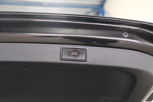 Škoda Octavia Combi 1.0 e-TSI Business Edition Plus Automaat - N.A.P. Airco, Cruise, Navi, PDC, Stoelverwarming, Carplay.