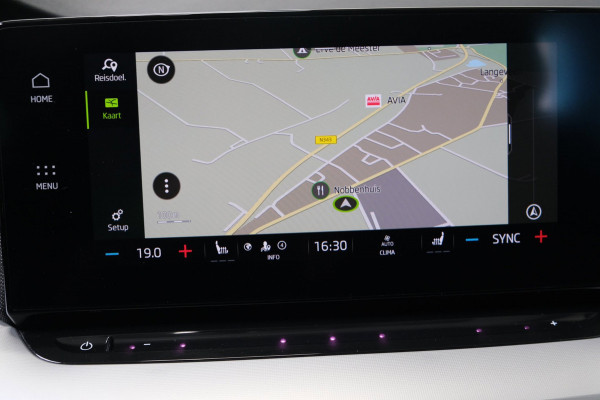 Škoda Octavia Combi 1.0 e-TSI Business Edition Plus Automaat - N.A.P. Airco, Cruise, Navi, PDC, Stoelverwarming, Carplay.