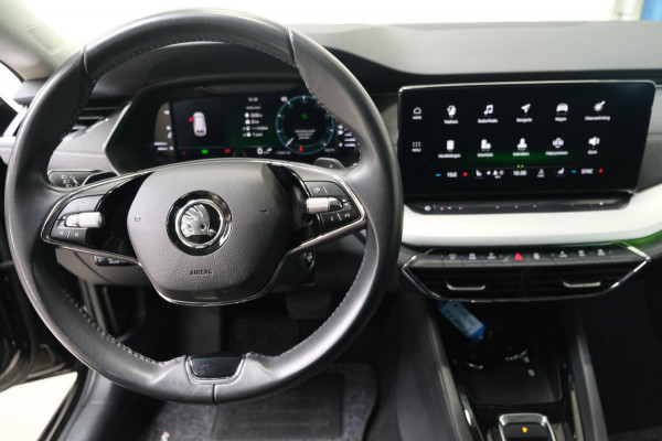 Škoda Octavia Combi 1.0 e-TSI Business Edition Plus Automaat - N.A.P. Airco, Cruise, Navi, PDC, Stoelverwarming, Carplay.