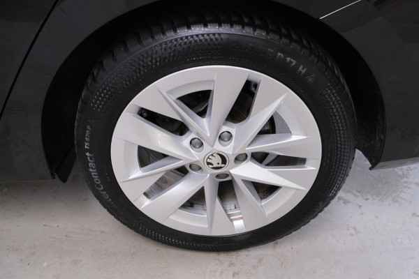 Škoda Octavia Combi 1.0 e-TSI Business Edition Plus Automaat - N.A.P. Airco, Cruise, Navi, PDC, Stoelverwarming, Carplay.