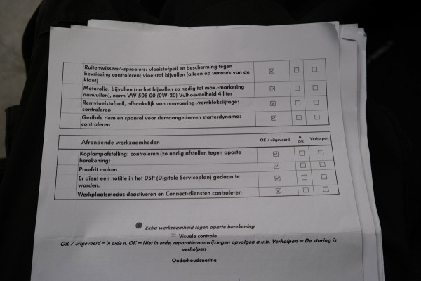 Škoda Octavia Combi 1.0 e-TSI Business Edition Plus Automaat - N.A.P. Airco, Cruise, Navi, PDC, Stoelverwarming, Carplay.