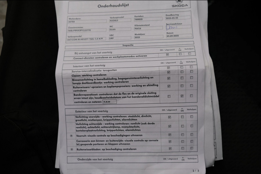 Škoda Octavia Combi 1.0 e-TSI Business Edition Plus Automaat - N.A.P. Airco, Cruise, Navi, PDC, Stoelverwarming, Carplay.