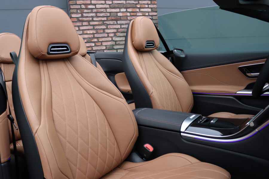Mercedes-Benz CLE Cabriolet 450 4MATIC AMG Line | Distronic+ | Massage | Nappa Leder | Burmester | Airscarf | Stoelventilatie | HUD | Verwarmd Stuurwiel | Cabriocomfortpakket | Digital Light |