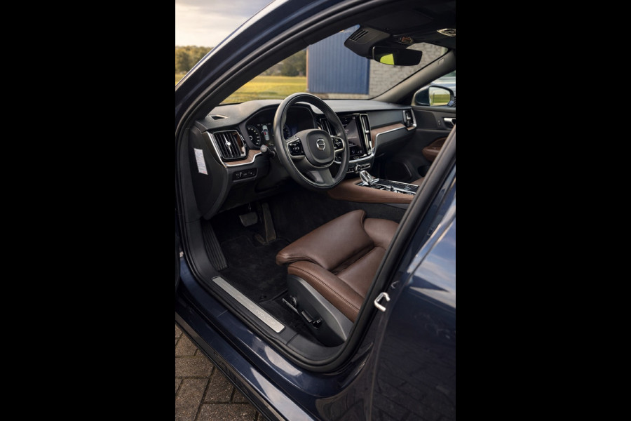 Volvo V60 2.0 T6 Recharge AWD Inscription Trekhaak|Leder|1e Eigenaar